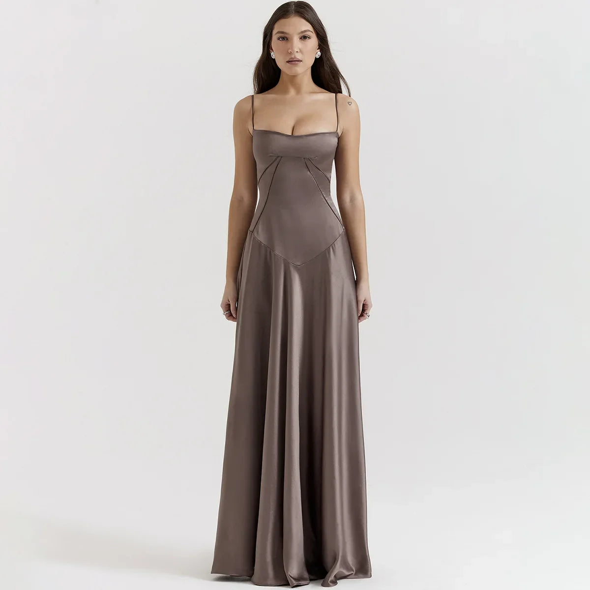 שמלת מקסי סאטן קשירה בגב להצמדה במותן - Lilia