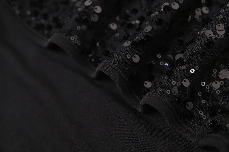 סט שני חלקים חצאית מקסי סאטן וטופ מחוך סטרפלס בעיטור פייטים - Milani