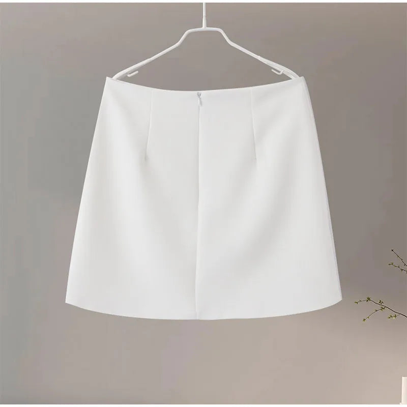 סט שני חלקים אלגנטי חצאית מיני ווסט כפתורים - ולנטינה