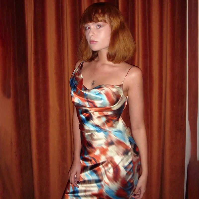 שמלת מקסי סאטן בעיצוב צבעוני - Skylar