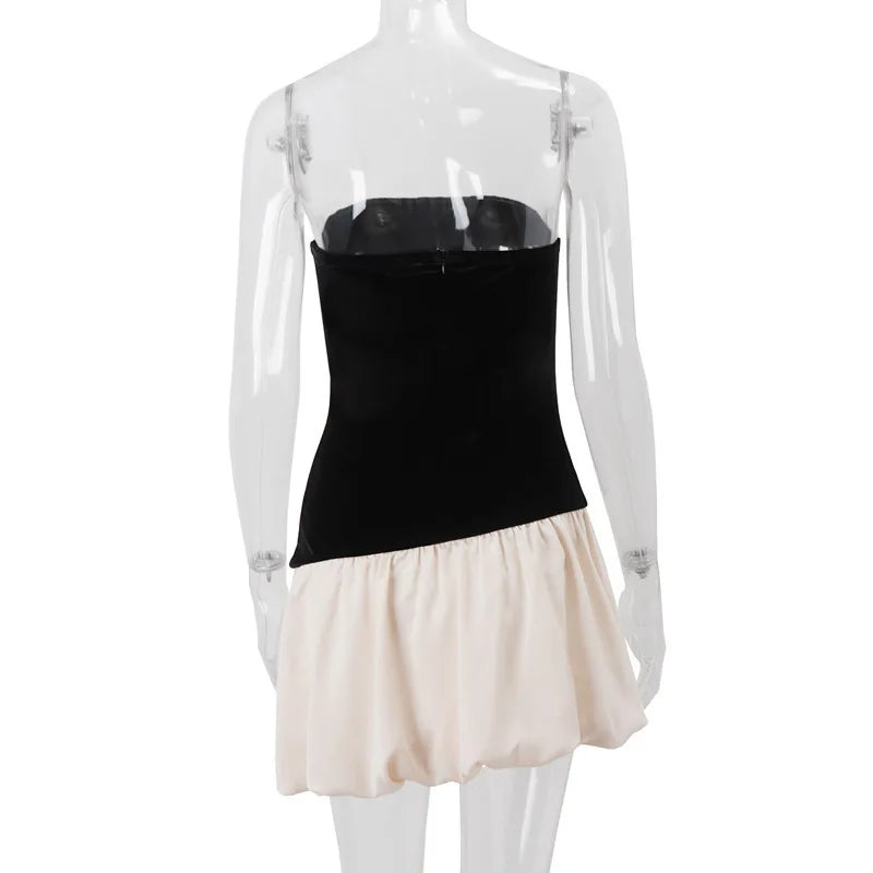 שמלת מיני סטרפלס בעיצוב בלון אסימטרי חלק עליון קטיפה חלק תחתון סאטן - דואה