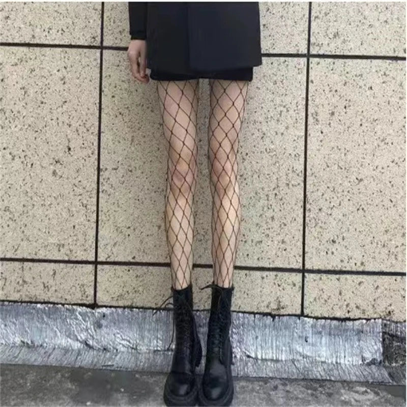 Tights in a variety of textures and shades: lace / hearts / bows / butterflies / mesh / sequins / stars