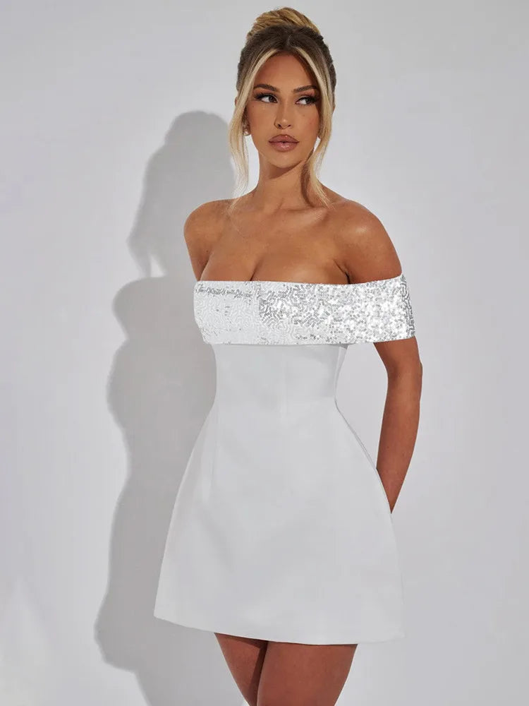 שמלת מיני בגזרת A כתפיים חשופות בעיטור פאייטים - לוריאן