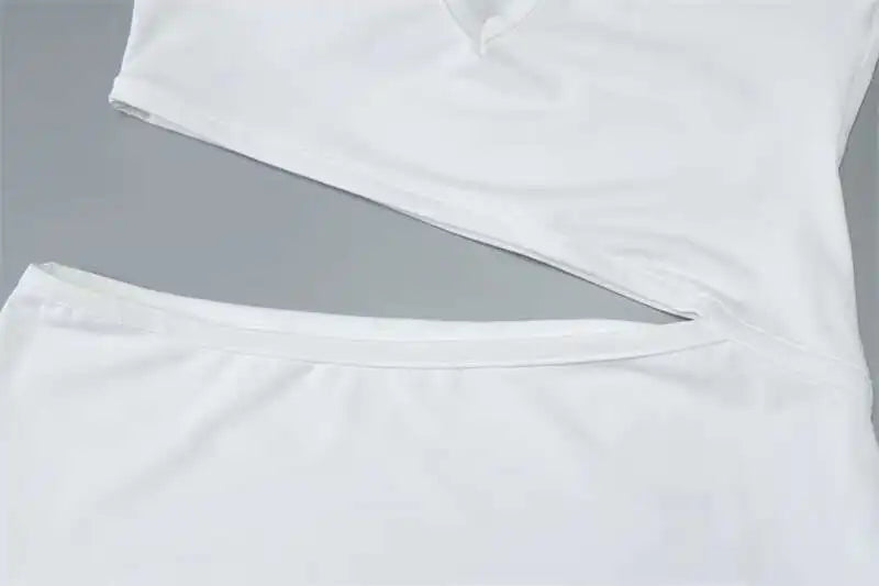 שמלת מקסי סטרפלס בסגנון חתוך בעיטור אבזם - טאי