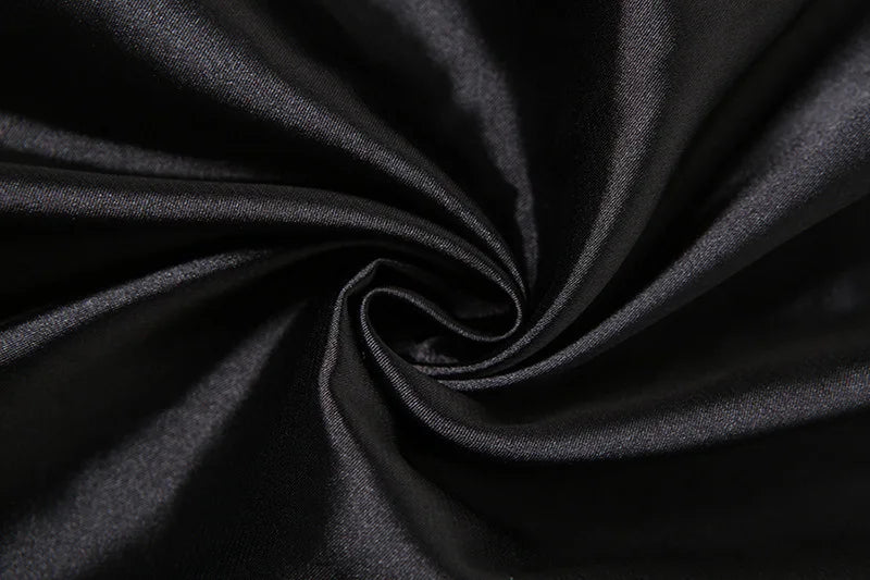 סט שני חלקים חצאית מקסי סאטן וטופ מחוך סטרפלס בעיטור פייטים - Milani