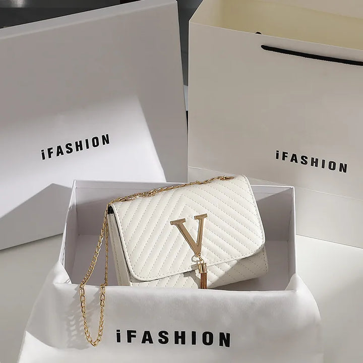 Faux leather bag with luxury design