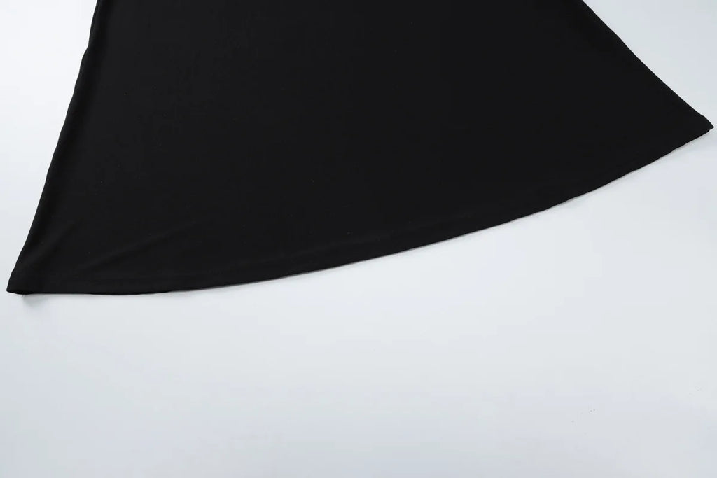 שמלת מקסי גב ומותן פתוח בעיטור שרשראות - דניס