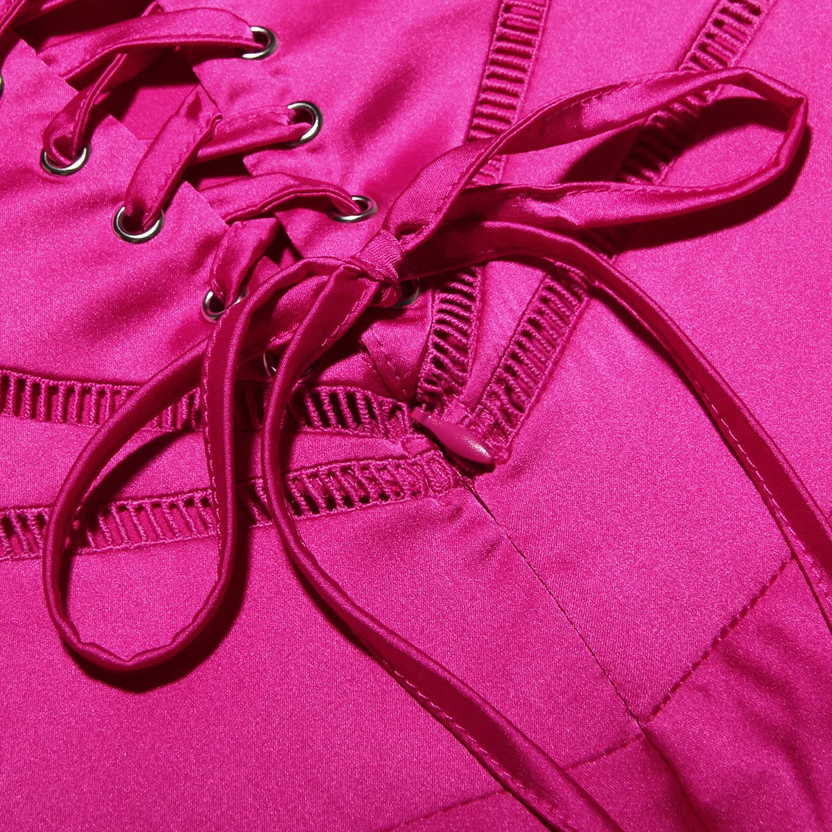 שמלת מקסי סאטן קשירה בגב להצמדה במותן - Lilia