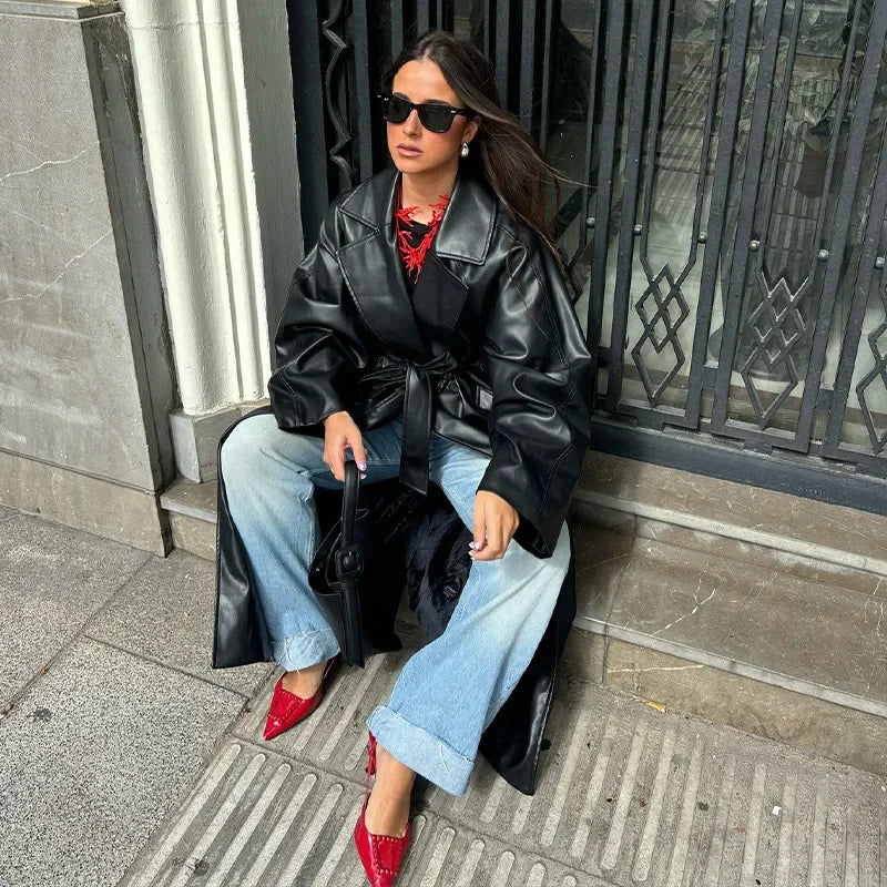 מעיל עור ארוך בשילוב חגורת קשירה - סול