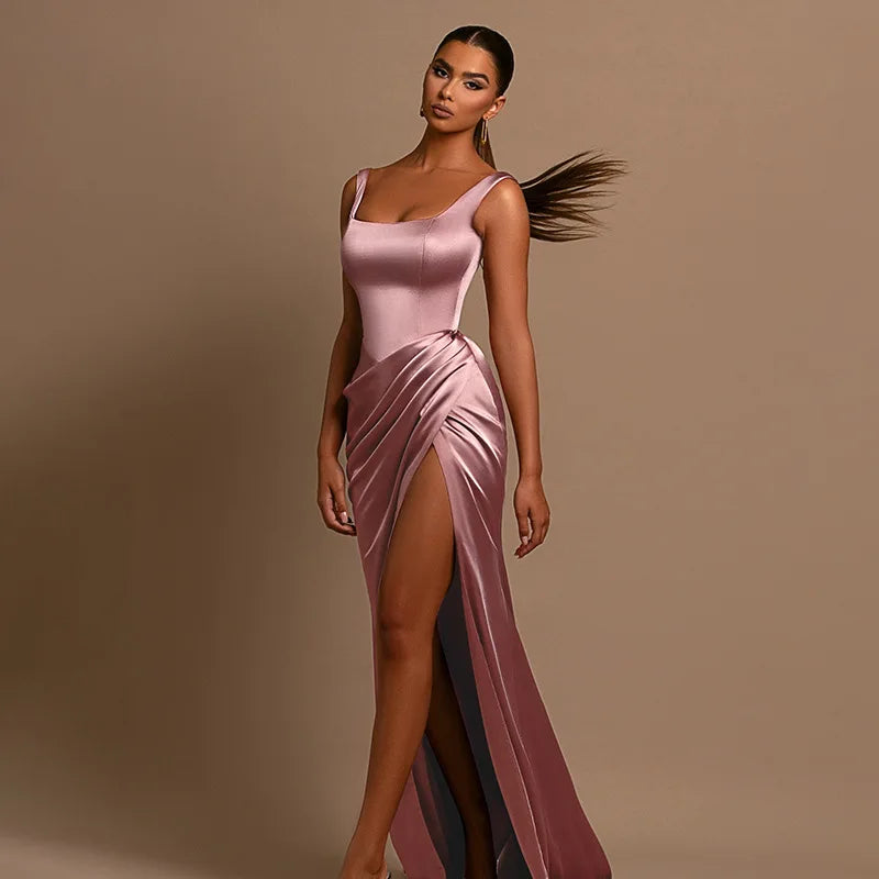 שמלת מקסי סאטן אלגנטית בעיצוב שסע - רוזה