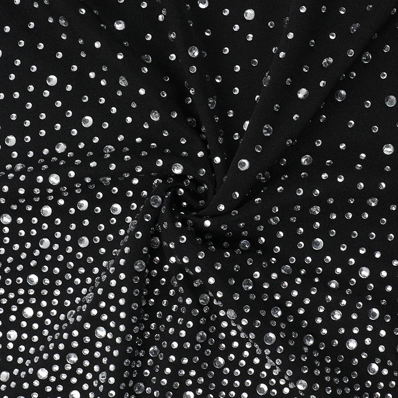 שמלת מידי צמודה בד מחטב בעיטור זרקונים מנצנצים ושרוולונים - Bridget