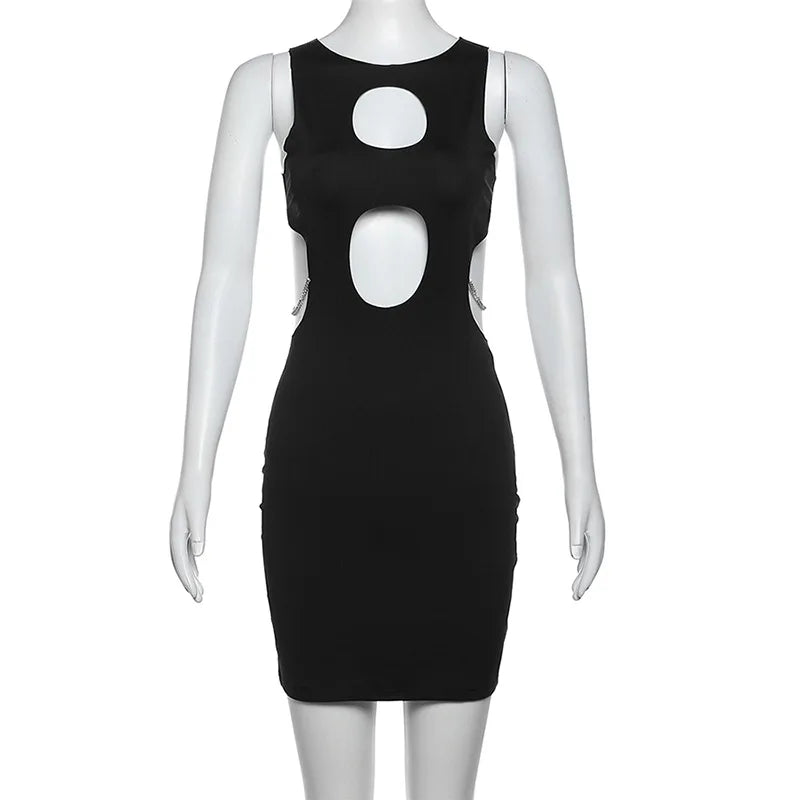 שמלת מיני פתחים בעיטור שרשראות - אגתה