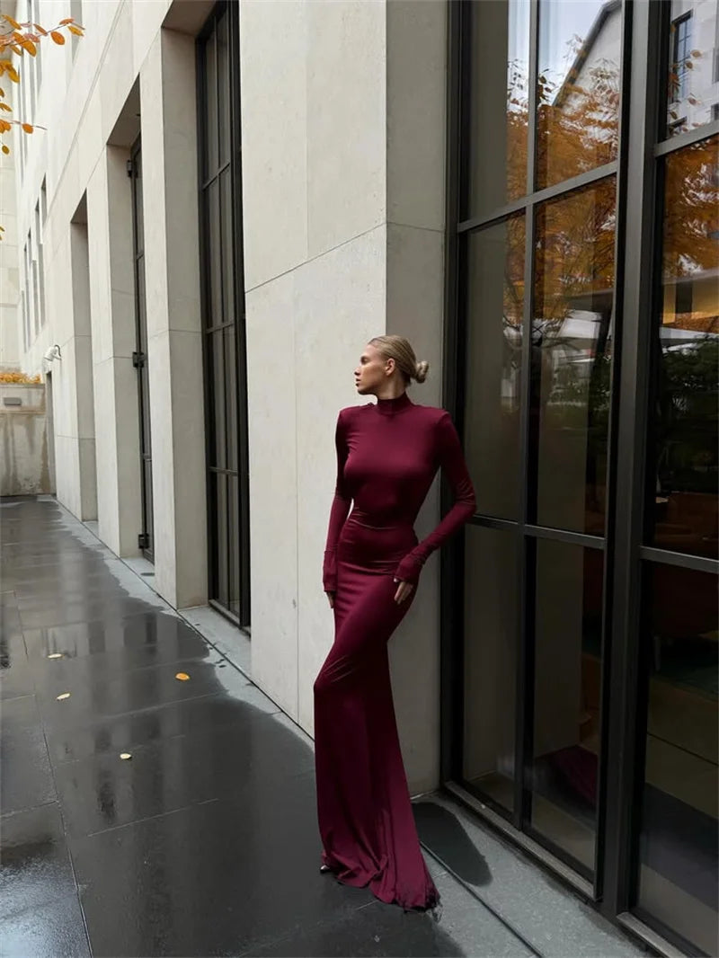 Elegant open back halter maxi dress - LARIAN