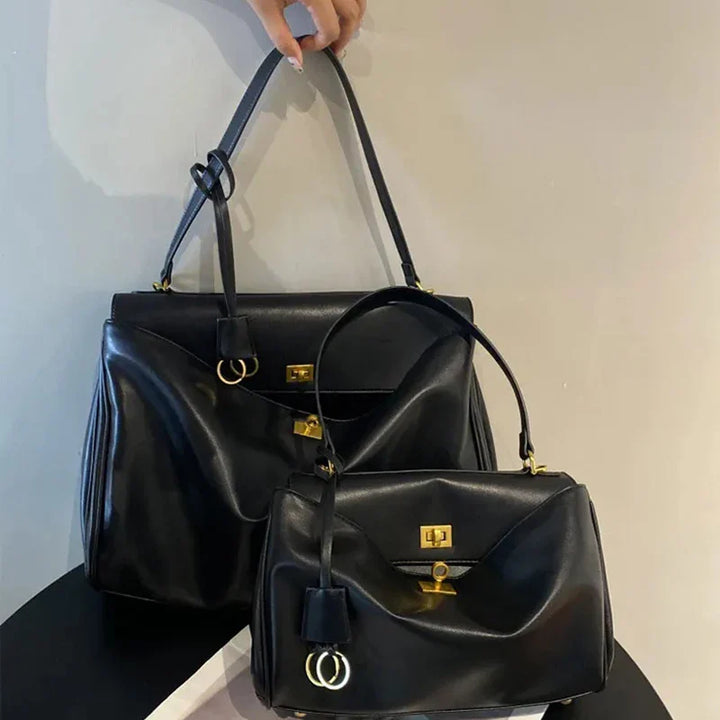 Leather bag with luxury design