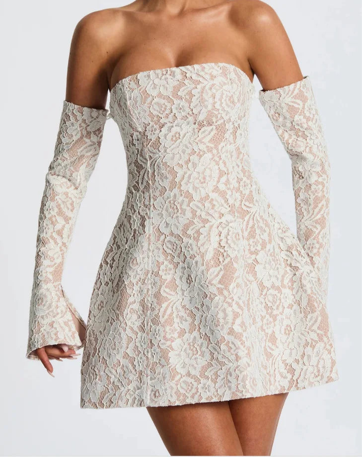 שמלת מיני תחרה בגזרת A בעיטור שרוולים תואמים - אן