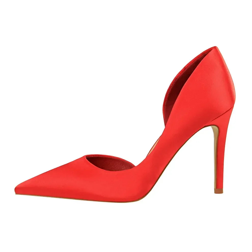 נעלי עקב משי סאטן שפיץ בעיצוב צד פתוח - רויה