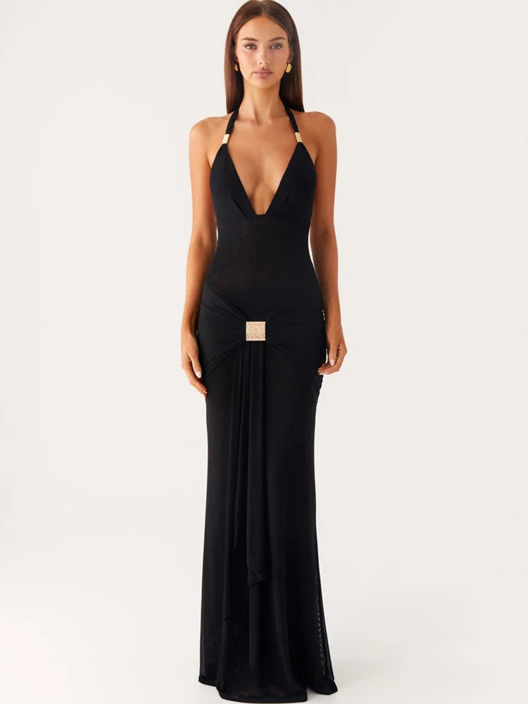 Maxi dress with a buckle design and open back - Tzahala