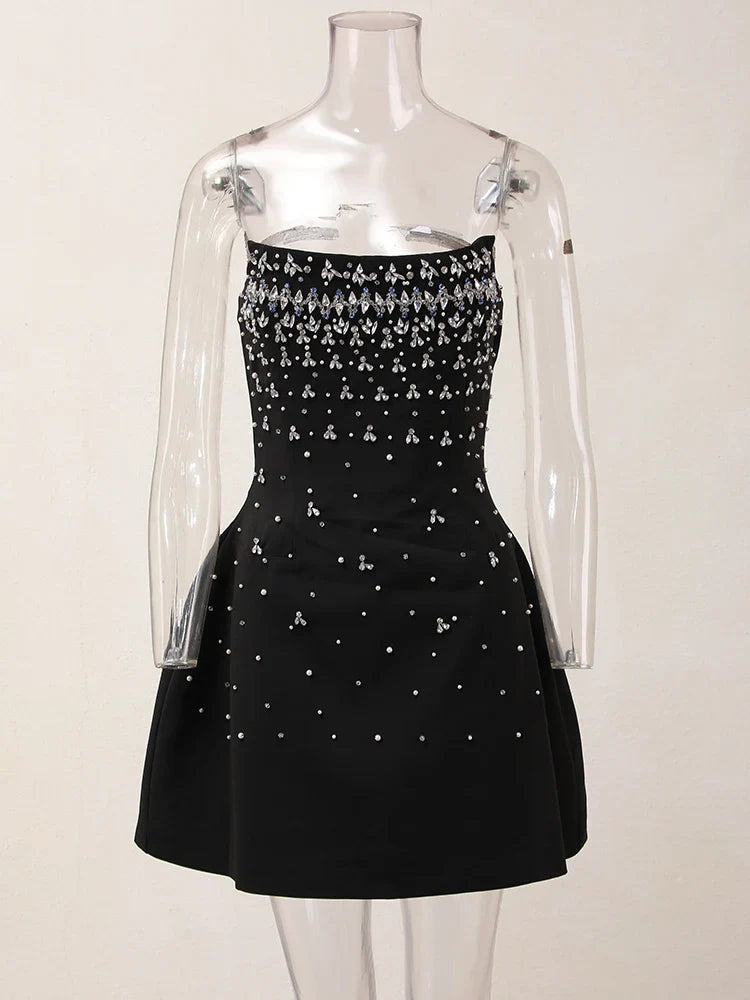 שמלת מיני/מידי סטרפלס בעיטור יהלומים - MELIKA