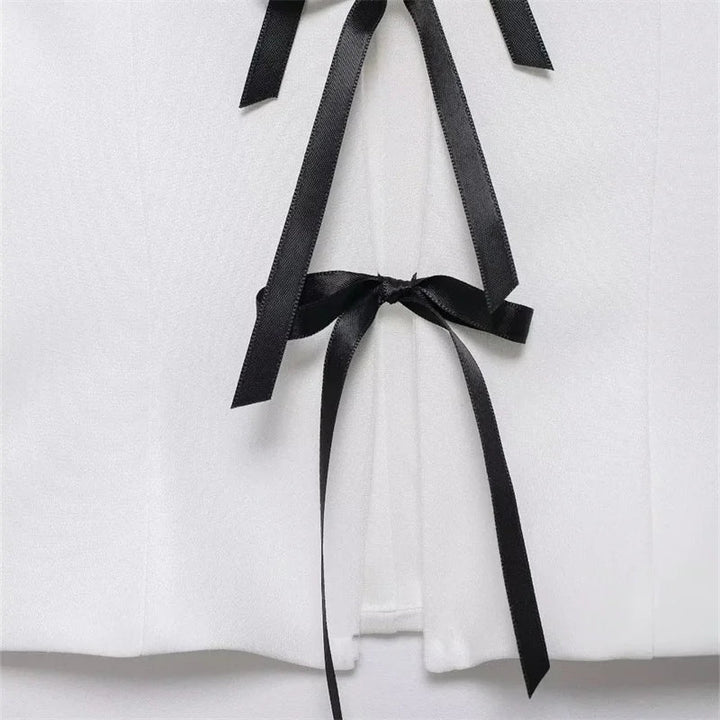 Strapless form with bow tie decoration - Millis