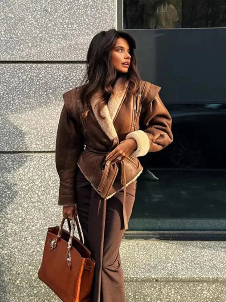 מעיל עור פרווה פנימית בעיצוב קשירת חגורה - מורן