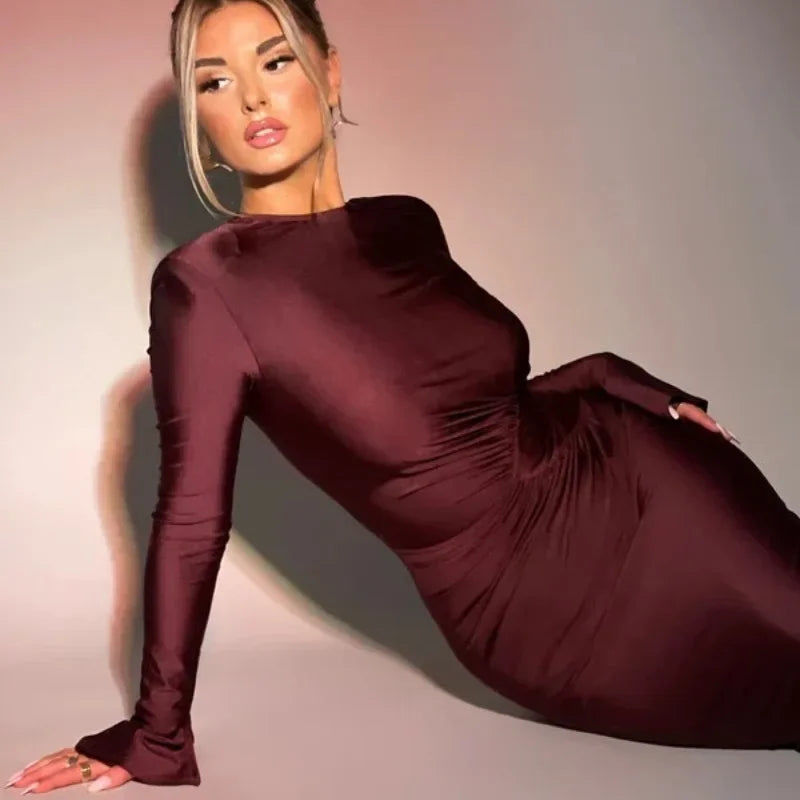 שמלת מקסי בעיצוב כיווצים בד מבריק ומחטב - ענהאל