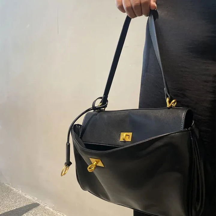 Leather bag with luxury design