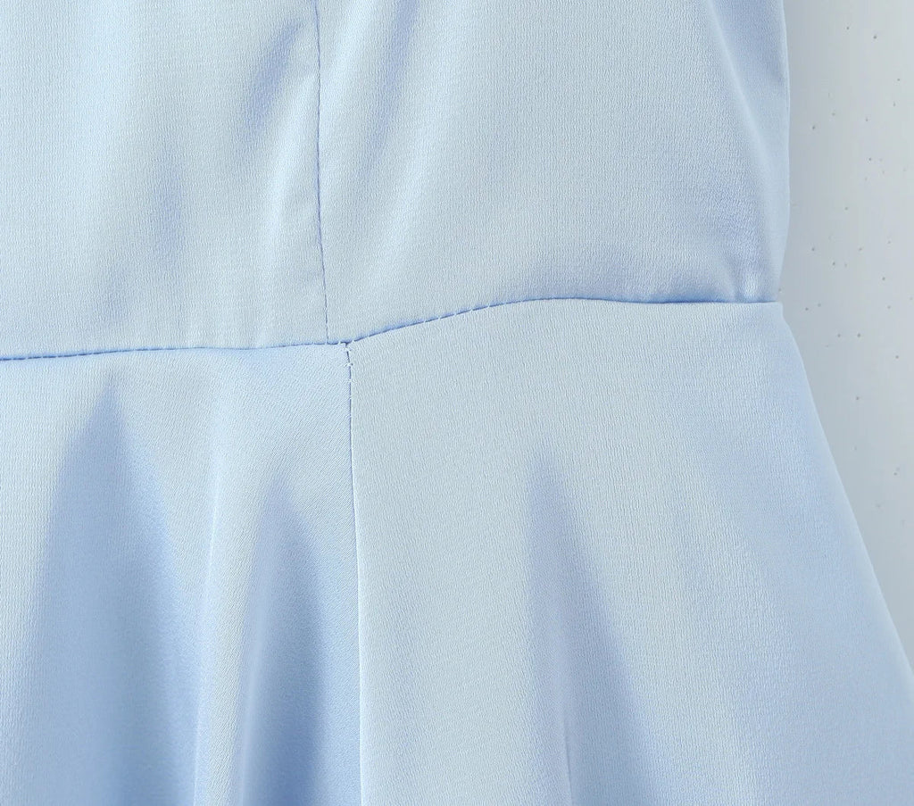 שמלת מיני סאטן בגזרת A בעיטור טול - Julissa