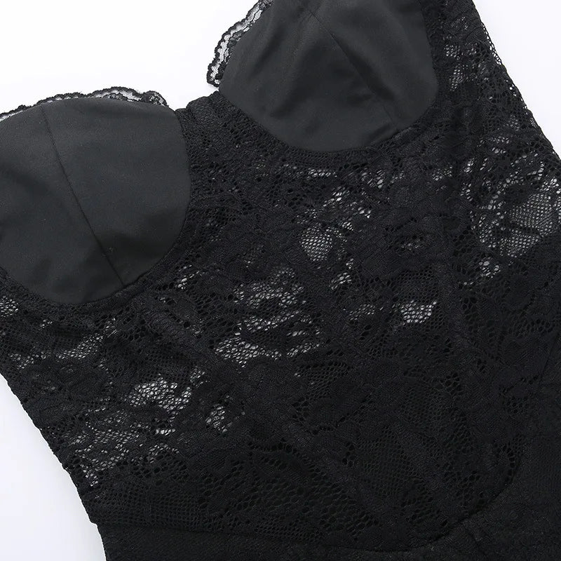 אוברול סטרפלס מכנסיים קצרים בעיטור מחוך תחרה - Alex