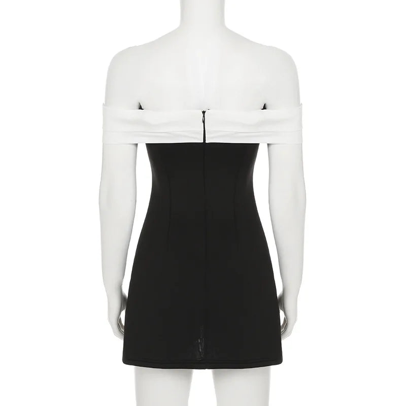 שמלת מיני בגזרת A בעיטור פפיון כתפיים חשופות - הלני