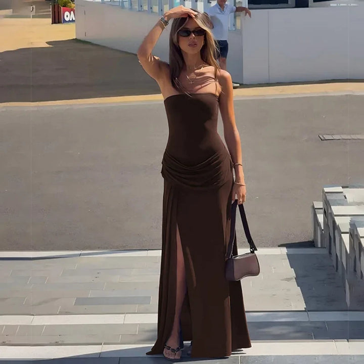Strapless maxi dress with a slit and pleated design - Tayera