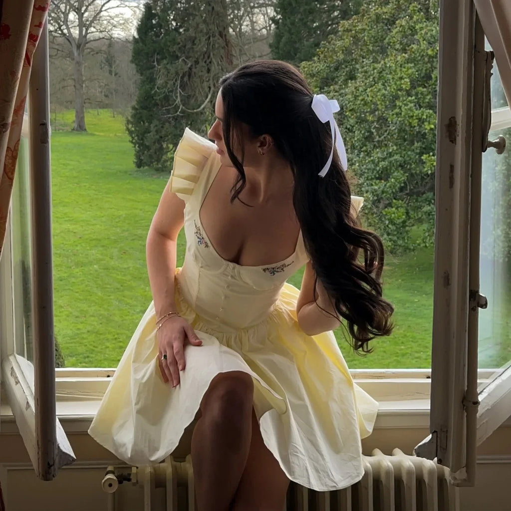 שמלת מיני בגזרת A בעיצוב וינטג' - עמליה