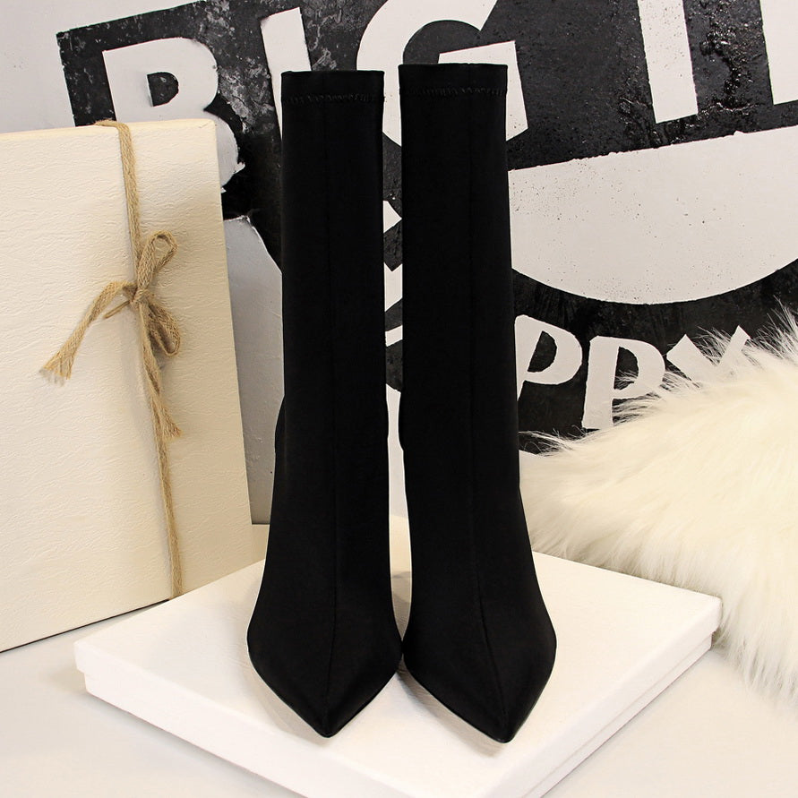 מגפי עקב שפיץ משי - קלואה