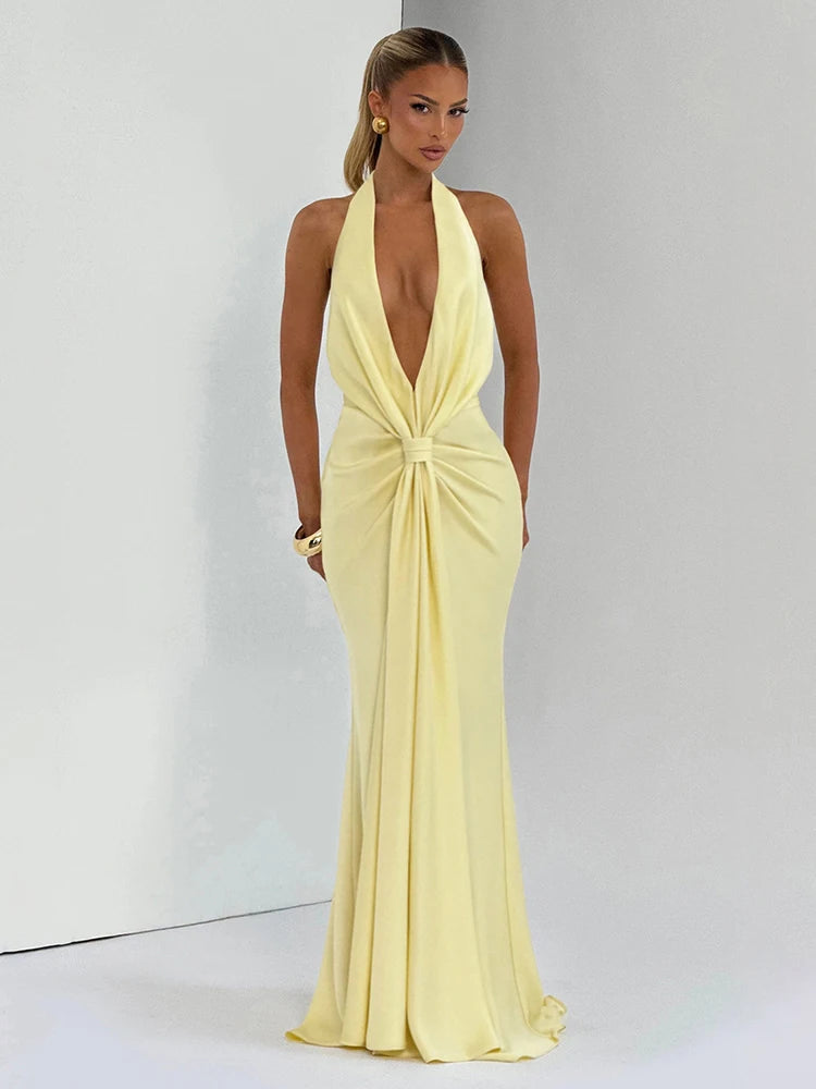 V-neck satin maxi dress with pleated design and open back - Shannon