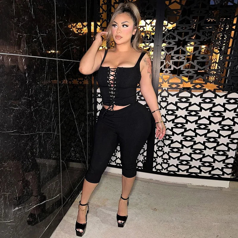 סט שני חלקים טופ קשירה וטייץ שלושת רבעי - נדיה