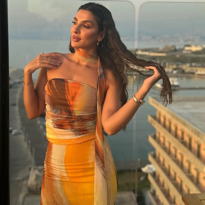 סט שיפון שני חלקים טופ סטרפלס וחצאית מידי בעיטור צעיף תואם - לירי