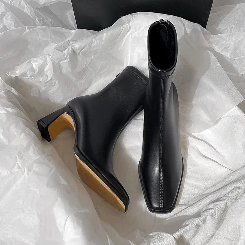 מגפי עקב דמוי עור -מיי