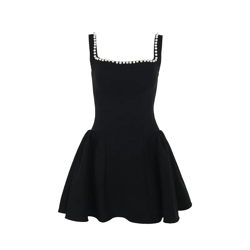 שמלת מיני בגזרת A בעיטור פנינים - פריס