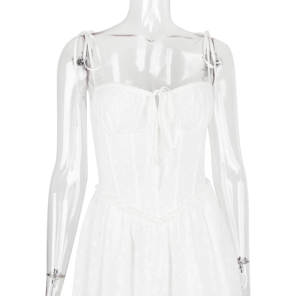 שמלת מיני בגזרת A בעיטור רקמה קשירה בכתפיות - GAYA