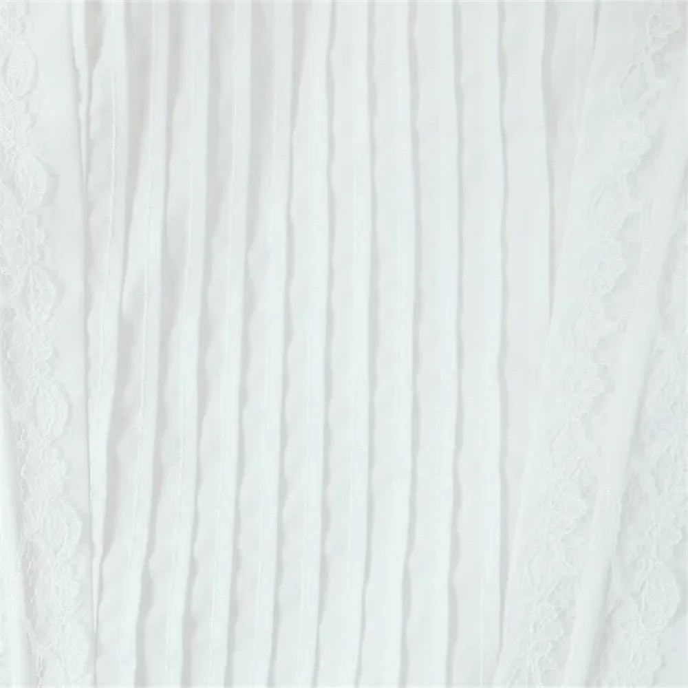 שמלת מיני קיצית פרחונית / לבנה בגזרת A בעיצוב כפרי וינטג' - סופיה