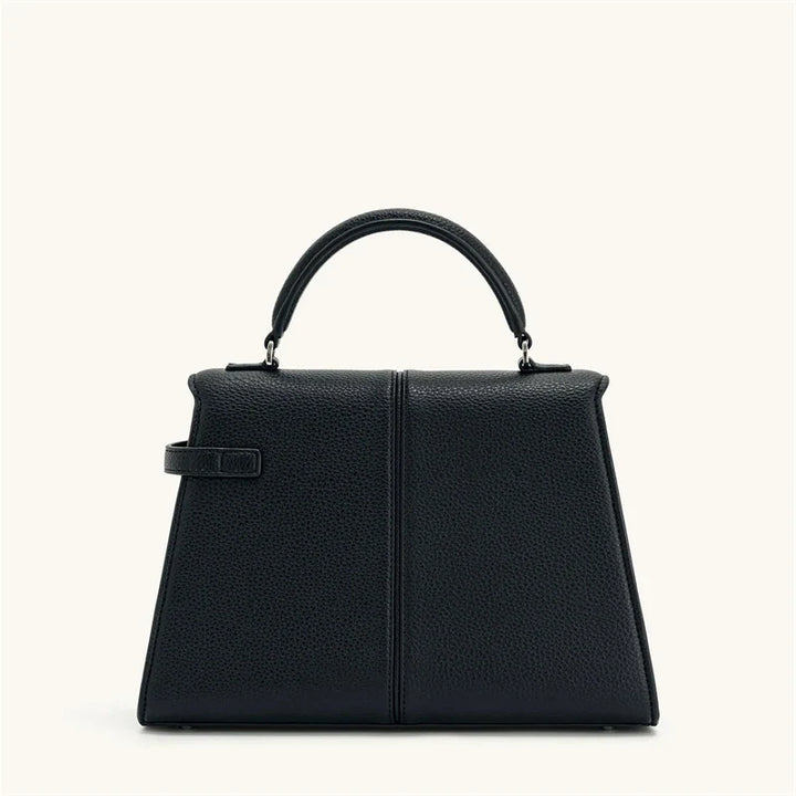 Leather bag with luxury design