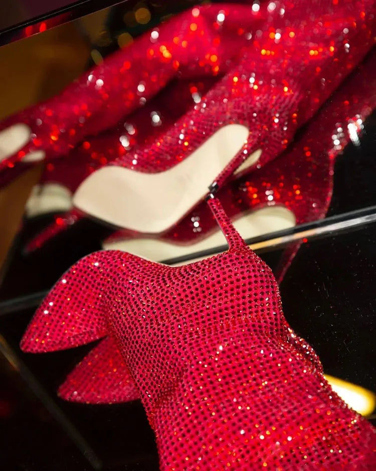 מגפי עקב שפיץ גבוהים בעיצוב זרקונים מנצנצים - Josie