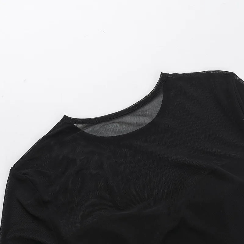 שמלת מיני רשת בעיצוב כיווצים - באקי