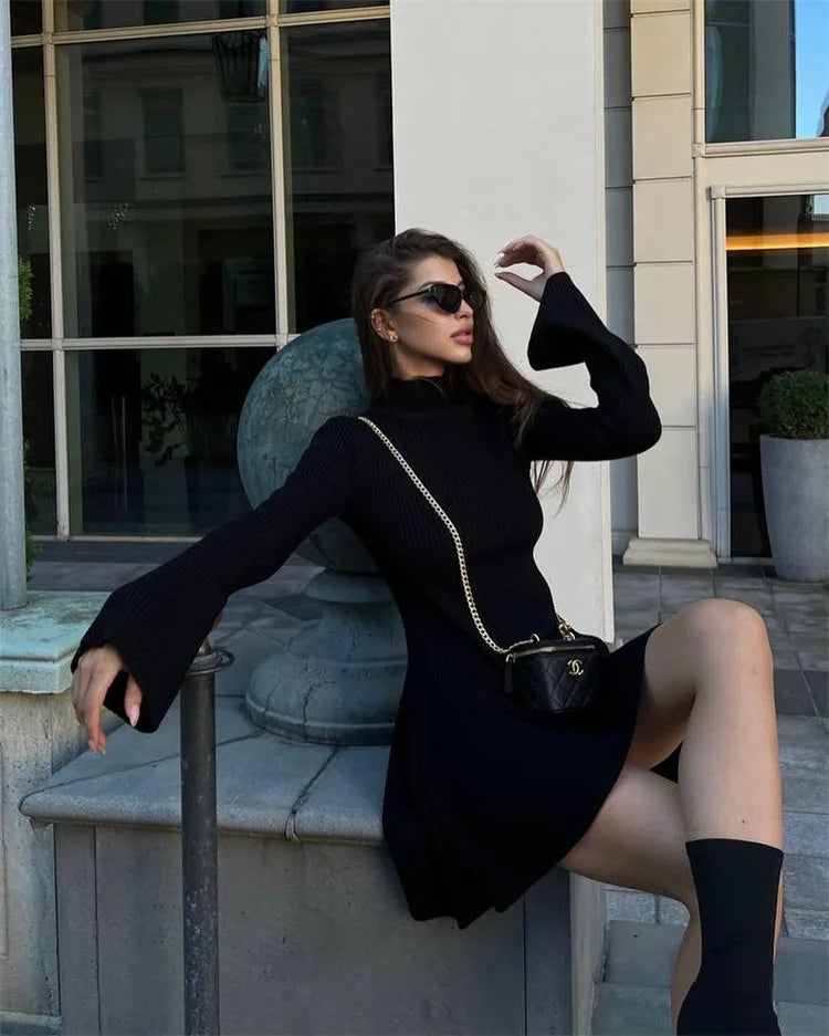 שמלת מיני סרוגה צווארון גולף - יאנה