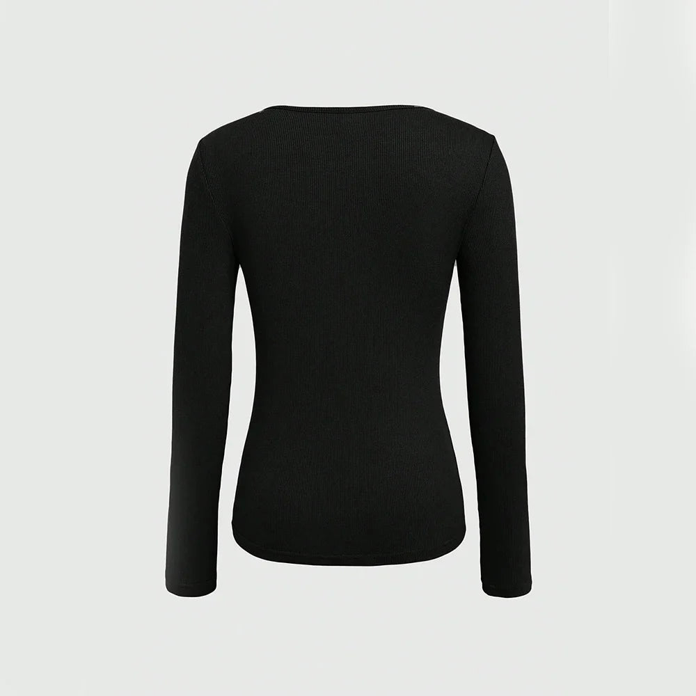 חולצת בייסיק סרוגה בעיצוב פתח - Irene