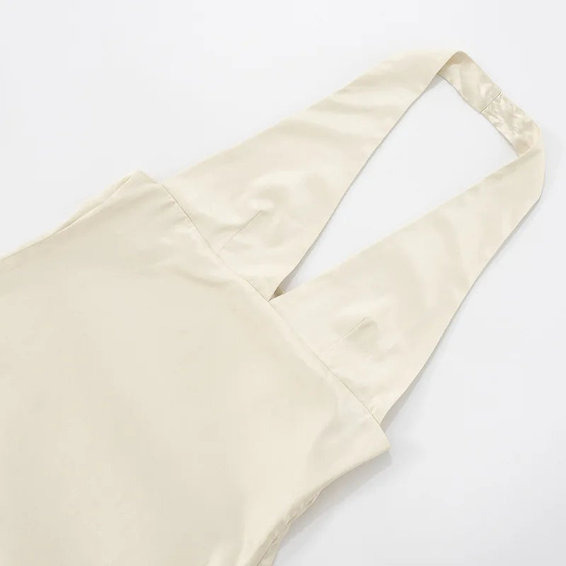 שמלת מיני סאטן מחשוף V בעיטור צעיף תואם - קרינה