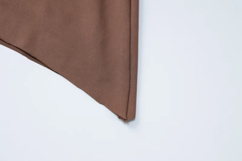 שמלת מיני מחשוף עמוק נופל בעיצוב אסימטרי - קורל