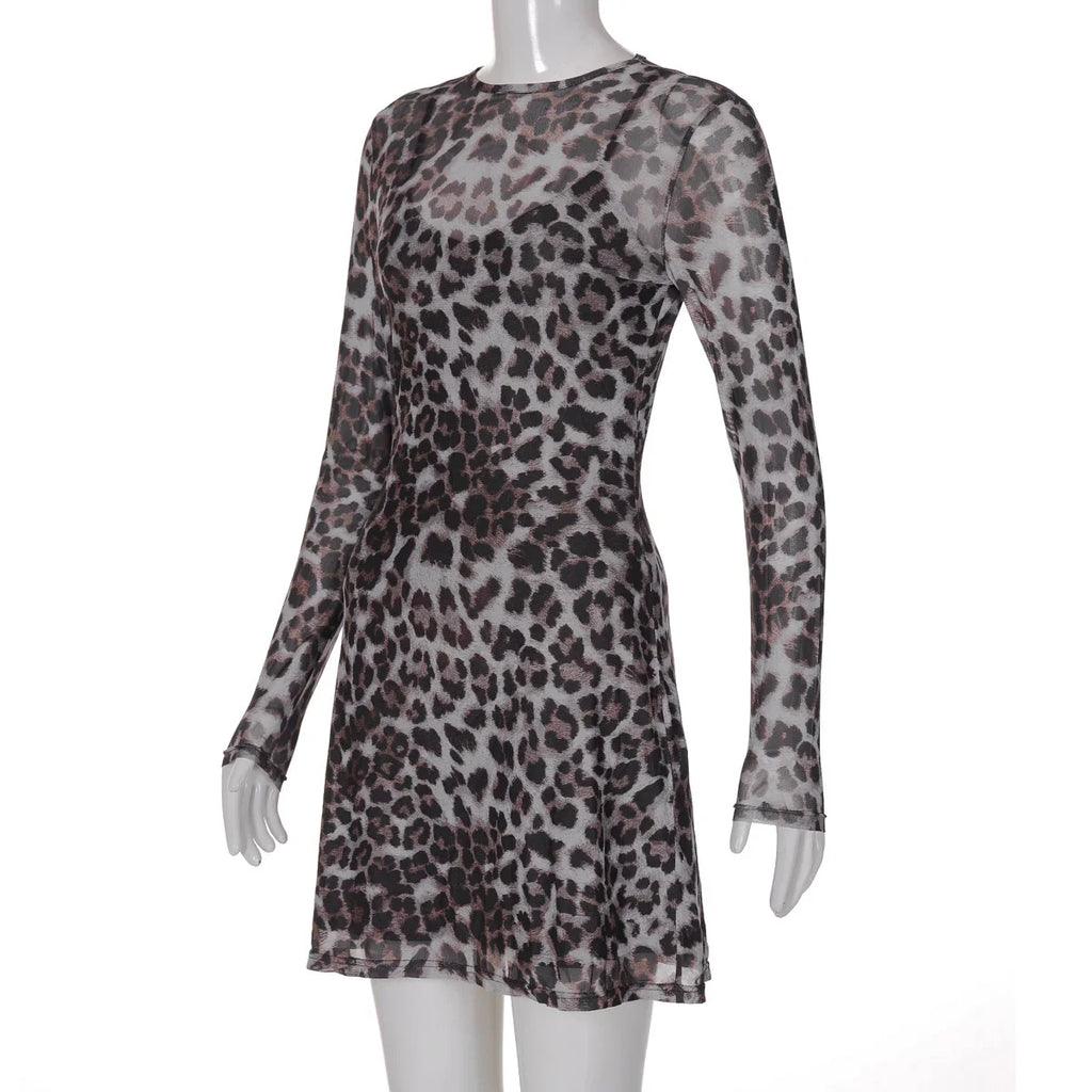 שמלת מיני שיפון מנומרת בעיצוב תחתית אטומה - LEO