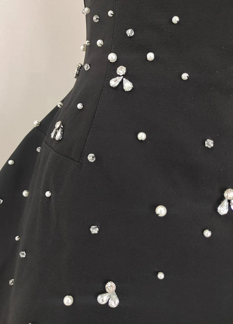 שמלת מיני/מידי סטרפלס בעיטור יהלומים - MELIKA