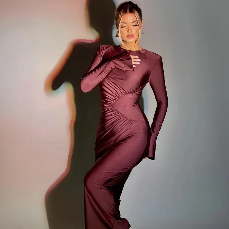 שמלת מקסי בעיצוב כיווצים בד מבריק ומחטב - ענהאל