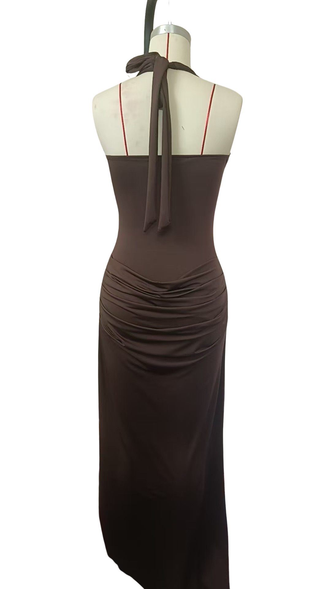 Sasha - Pleated maxi dress with an open back